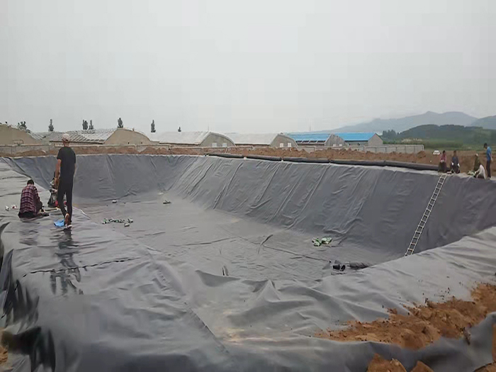 尾礦庫土工膜場地修整、鋪設、焊接及注意事項